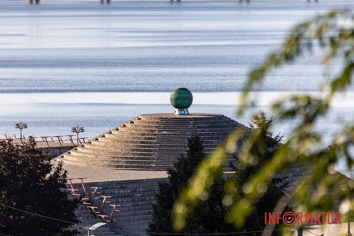 Как выглядит осенний парк Шевченко в Днепре: фоторепортаж Информатора 4