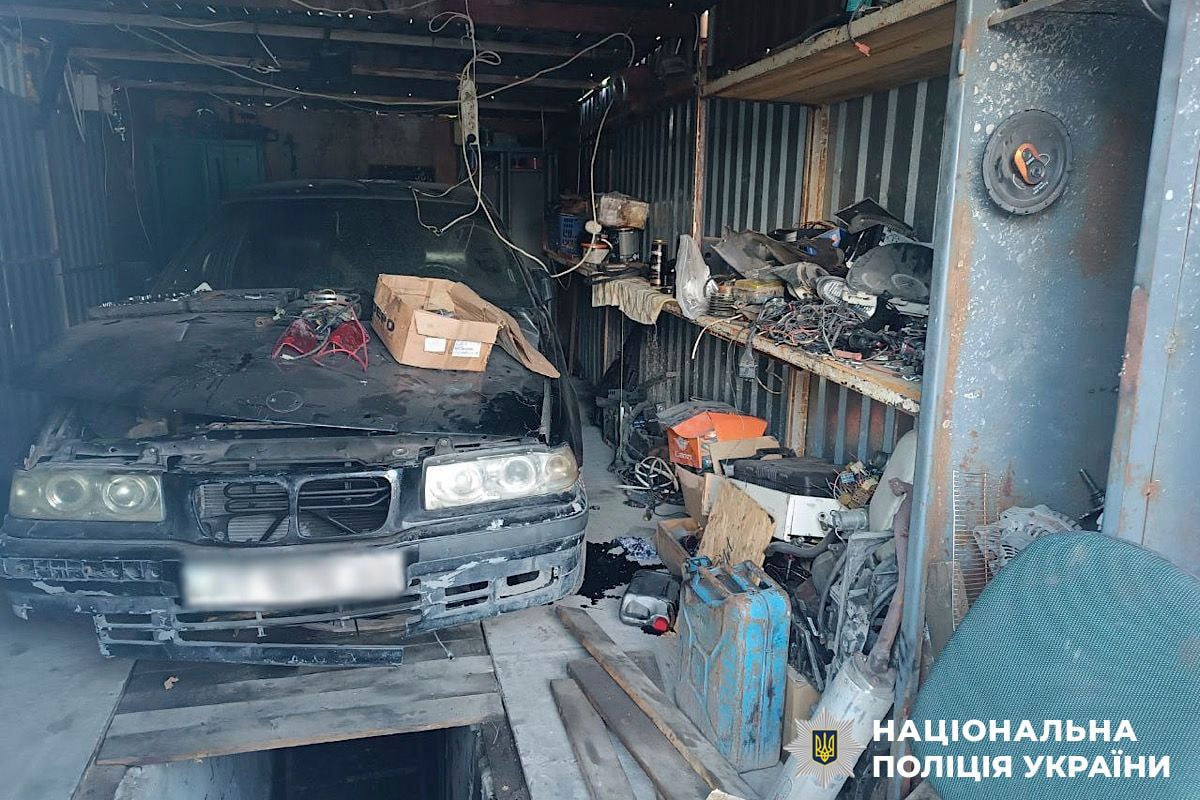 Мужчину нашли В Днепре мужчина обворовал своего работодателя и сдал вещи в ломбард.