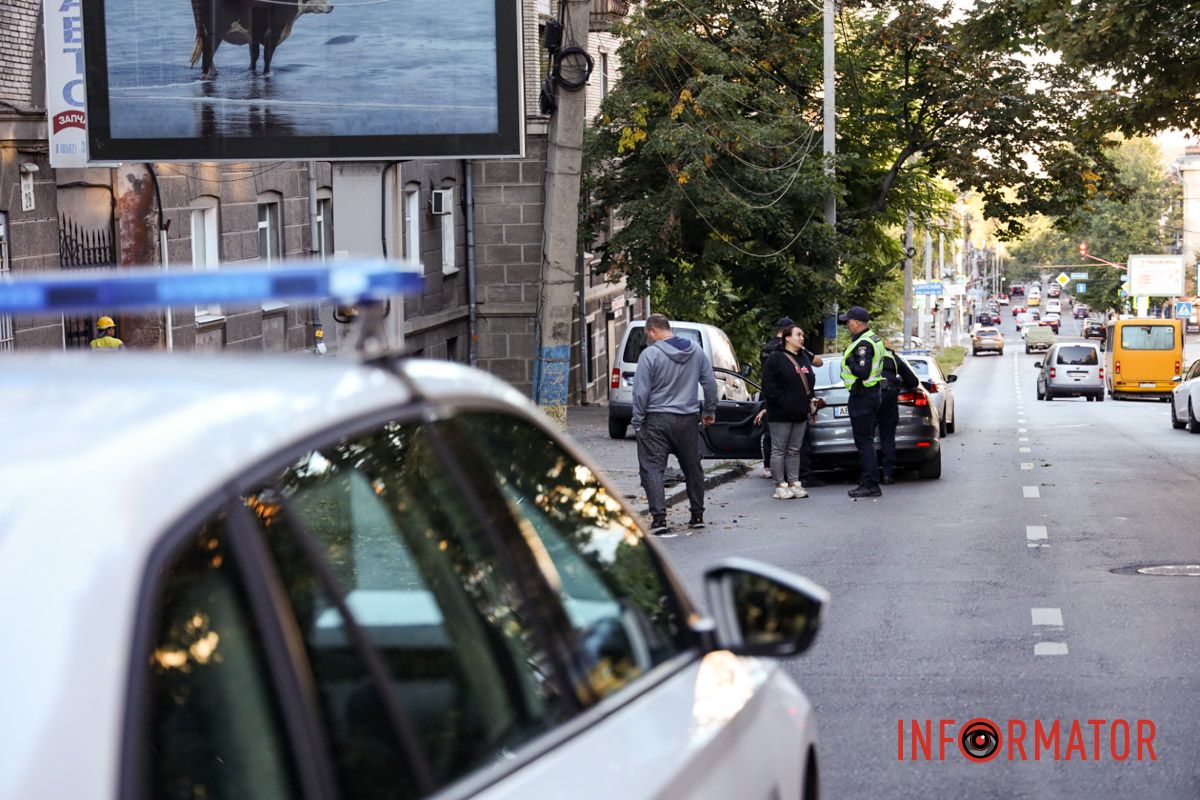 Заняты две из трех полос Заняты две из трех полос