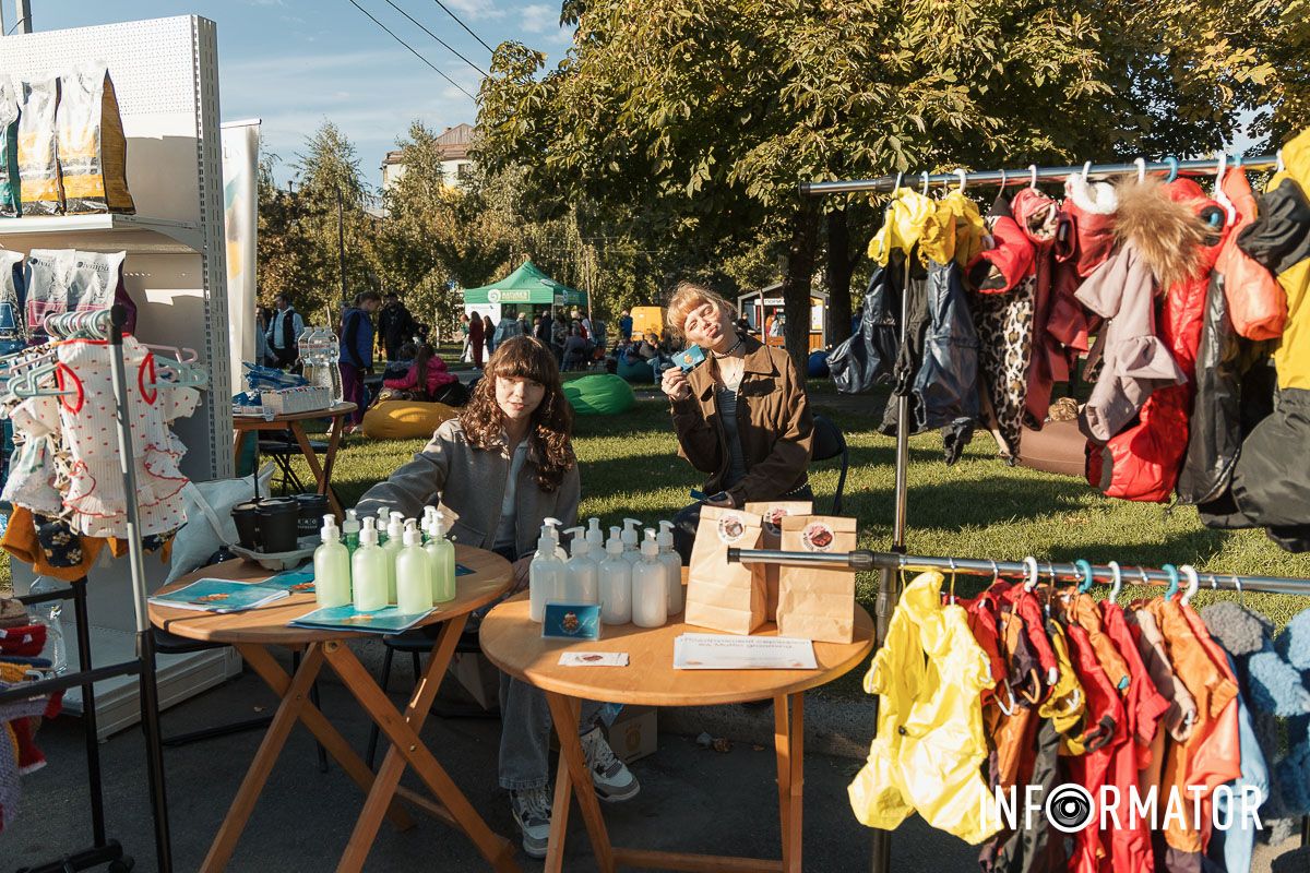 Дефіле собак, фотозони та море позитиву: у Дніпрі пройшов “Гав-Гав Фест – 2025” 9