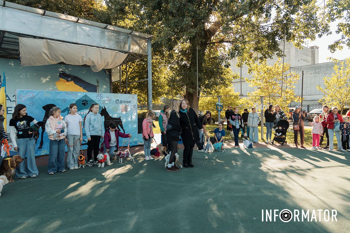 Дефіле собак, фотозони та море позитиву: у Дніпрі пройшов “Гав-Гав Фест – 2025” 23