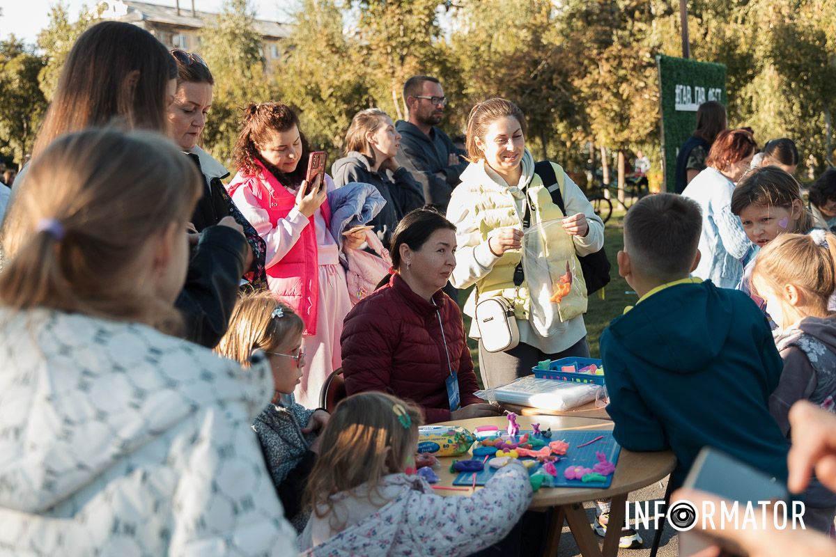 Дефіле собак, фотозони та море позитиву: у Дніпрі пройшов “Гав-Гав Фест – 2025” 29