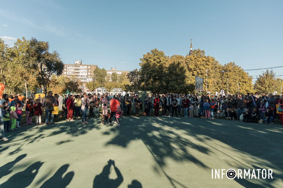 Дефіле собак, фотозони та море позитиву: у Дніпрі пройшов “Гав-Гав Фест – 2025” 36