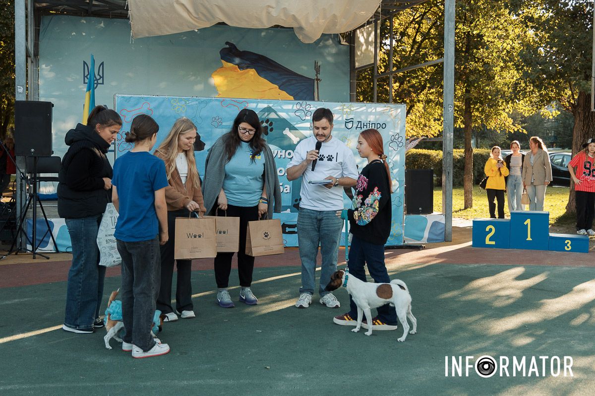 Дефіле собак, фотозони та море позитиву: у Дніпрі пройшов “Гав-Гав Фест – 2025” 55
