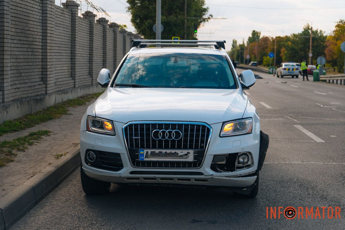 Зайняті дві смуги в бік центру Зайняті дві смуги в бік центру