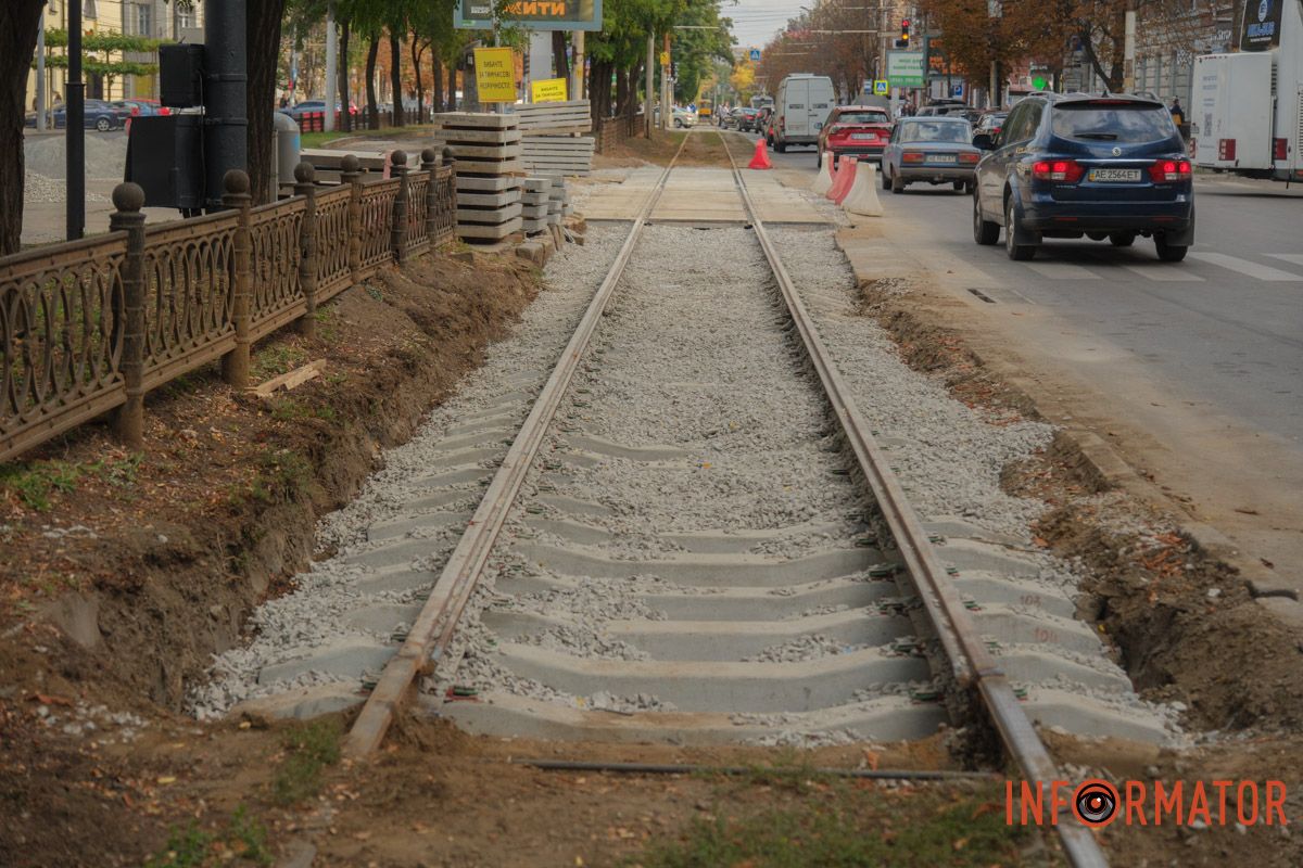 После этого продолжат ремонтировать колеи вдоль проспекта Дмитрия Яворницкого.