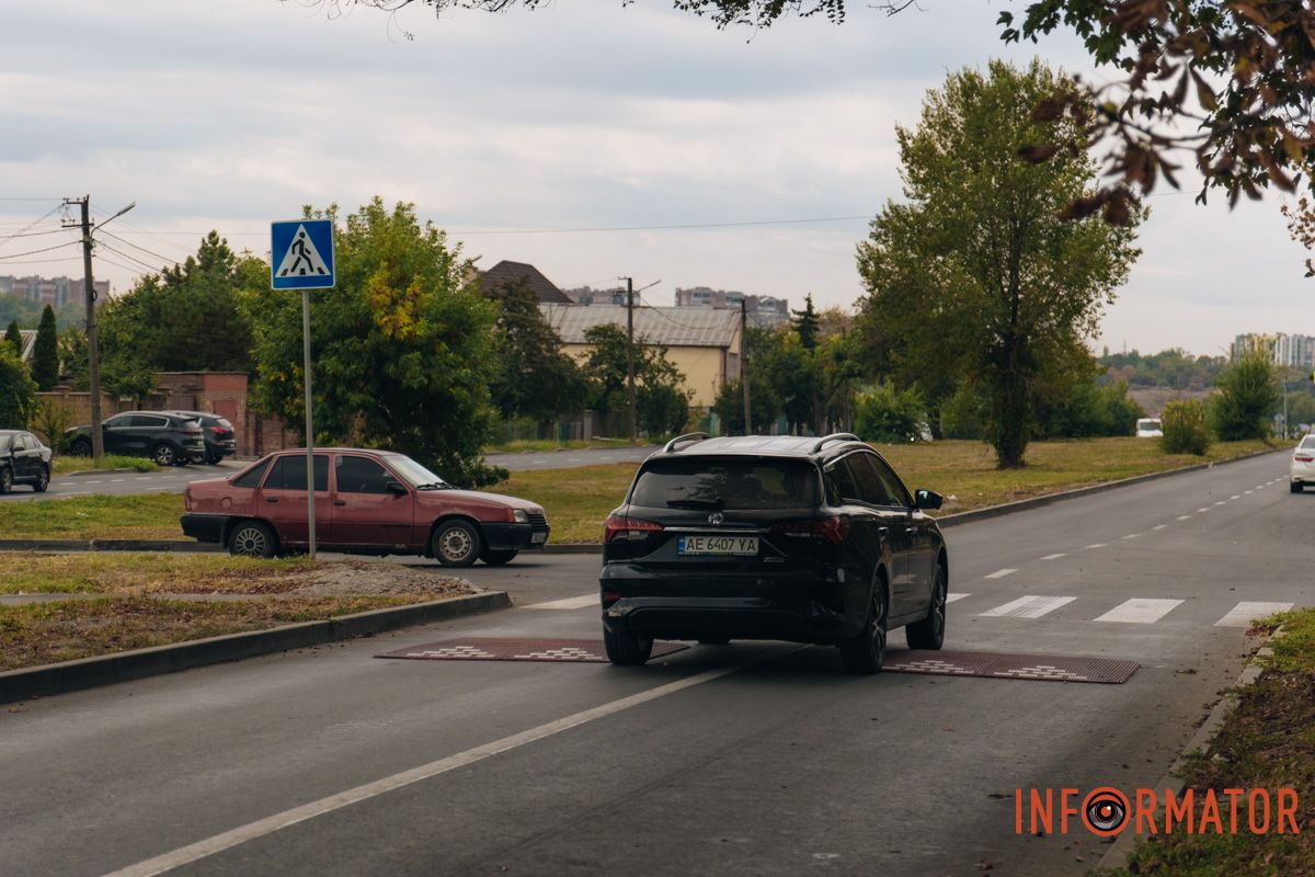 Це сучасні засоби примусового зниження швидкості руху Це сучасні засоби примусового зниження швидкості руху