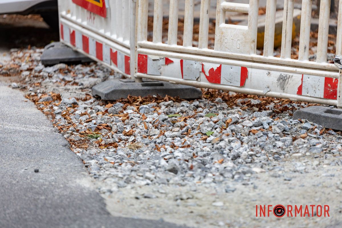 Провалля на Вернадського росте: дорога в центрі Дніпра руйнується після робіт комунальників 9