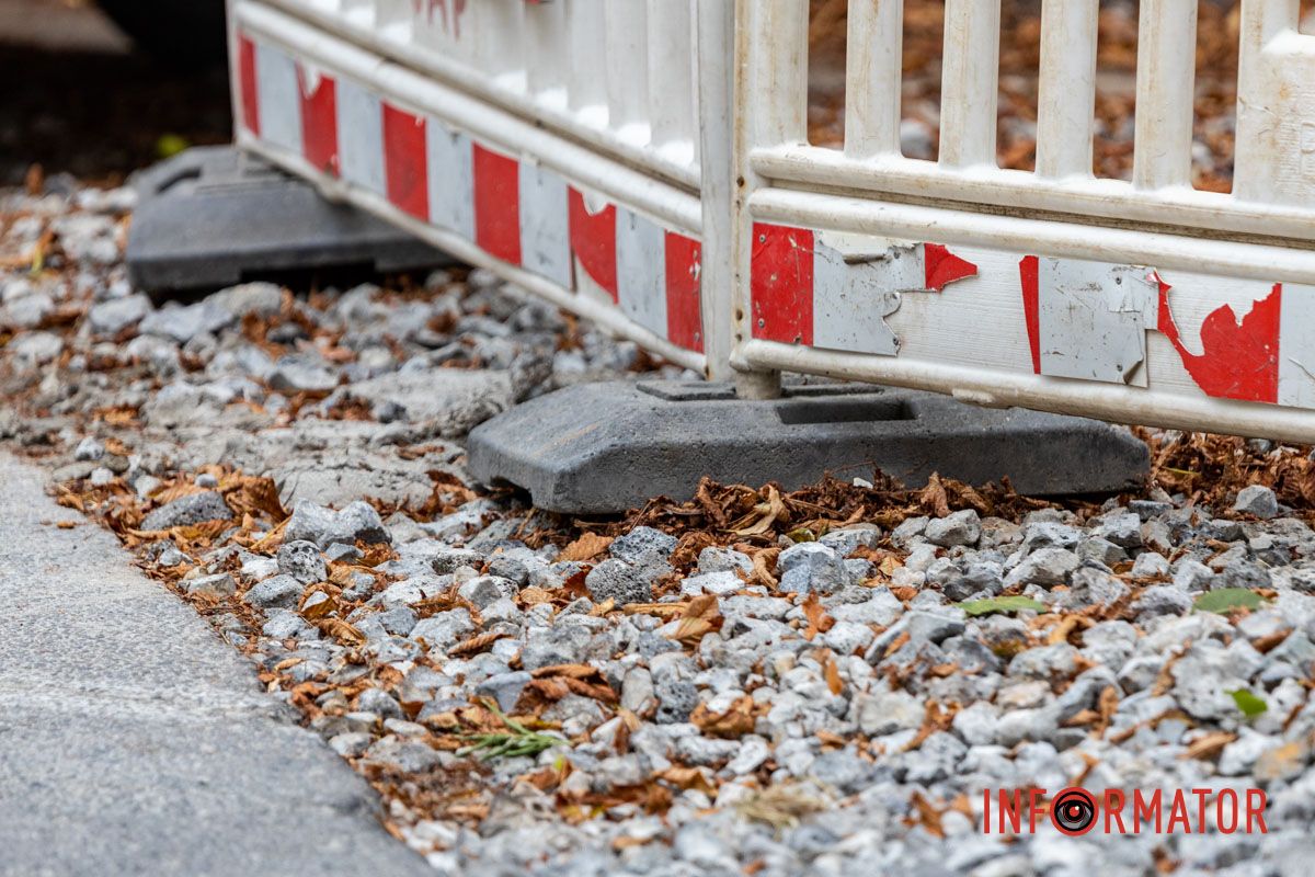 Провалля на Вернадського росте: дорога в центрі Дніпра руйнується після робіт комунальників 11