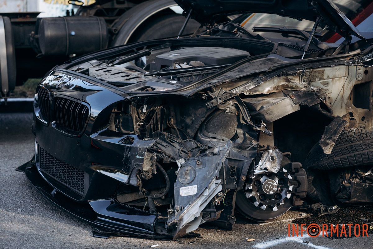 По состоянию на 16:08 последнюю уже убрали