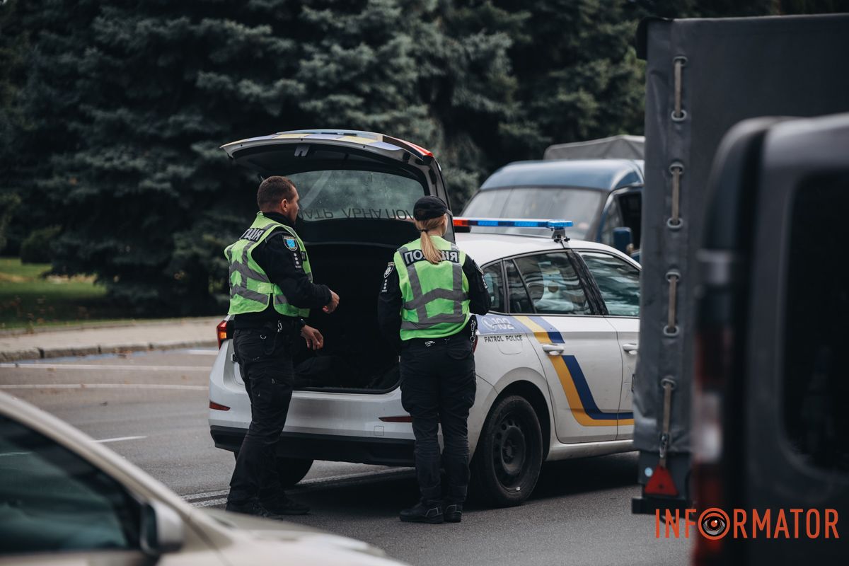 В пятницу, 3 октября, на Сичеславской Набережной произошла авария В пятницу, 3 октября, на Сичеславской Набережной произошла авария