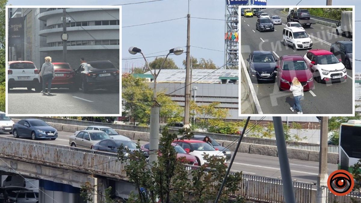 В Днепре на съезде с Нового моста возле ТРК «МОСТ-Сити» столкнулись две Mazda и Citroen: образовалась пробка