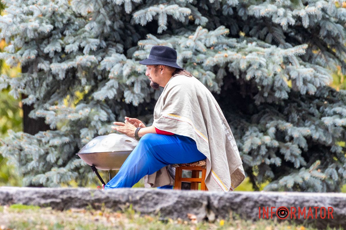 Как Днепряне проводят выходной в парке Шевченко 4