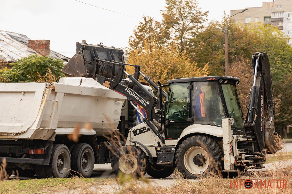 В Днепре 20 сентября в результате попадания обломка ракеты был поврежден дом на проспекте Богдана Хмельницкого В Днепре 20 сентября в результате попадания обломка ракеты был поврежден дом на проспекте Богдана Хмельницкого