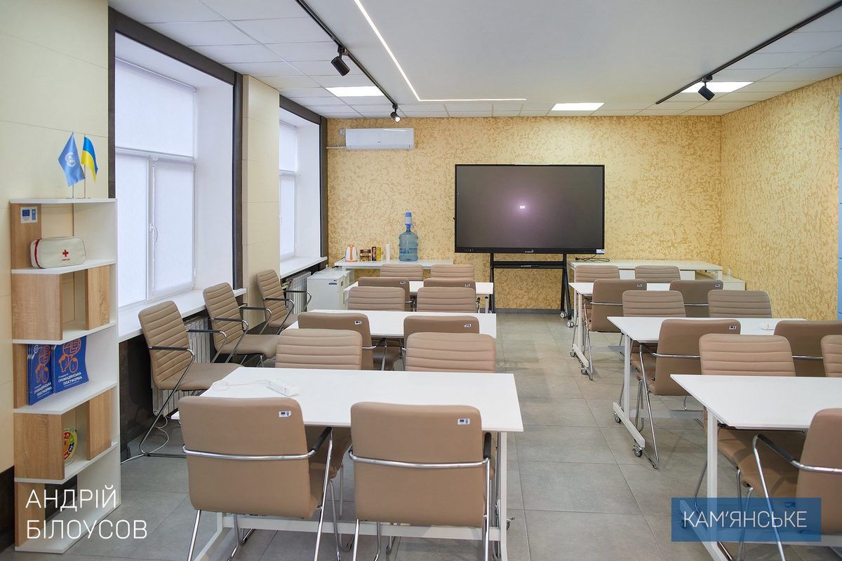 Мер Кам’янського перевірив готовність «Пунктів Незламності» до зими Мер Кам’янського перевірив готовність «Пунктів Незламності» до зими 1