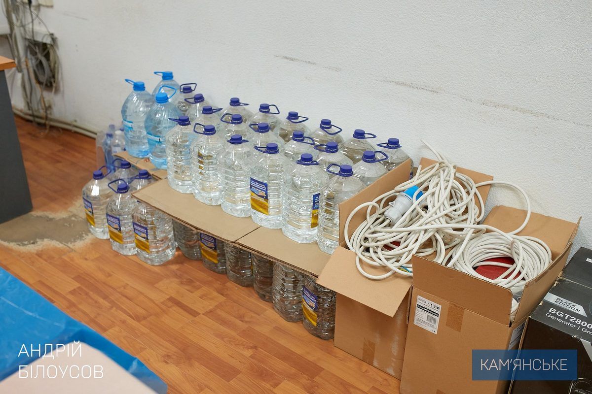 В осередках є місця для відпочинку, дитячі та санітарні кімнати Мер Кам’янського перевірив готовність «Пунктів Незламності» до зими 5