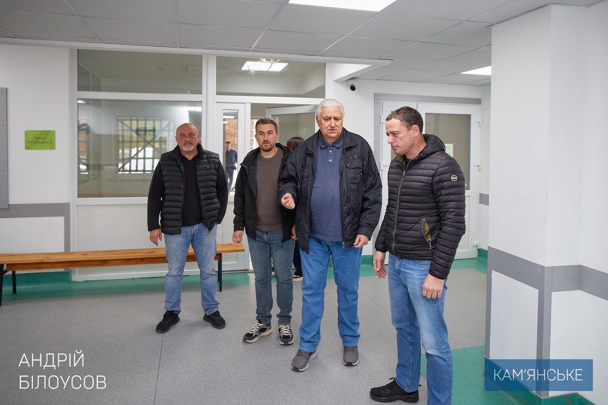 У кожному пункті визначено відповідальних осіб, які готові прийняти людей у будь-який час Мер Кам’янського перевірив готовність «Пунктів Незламності» до зими 6