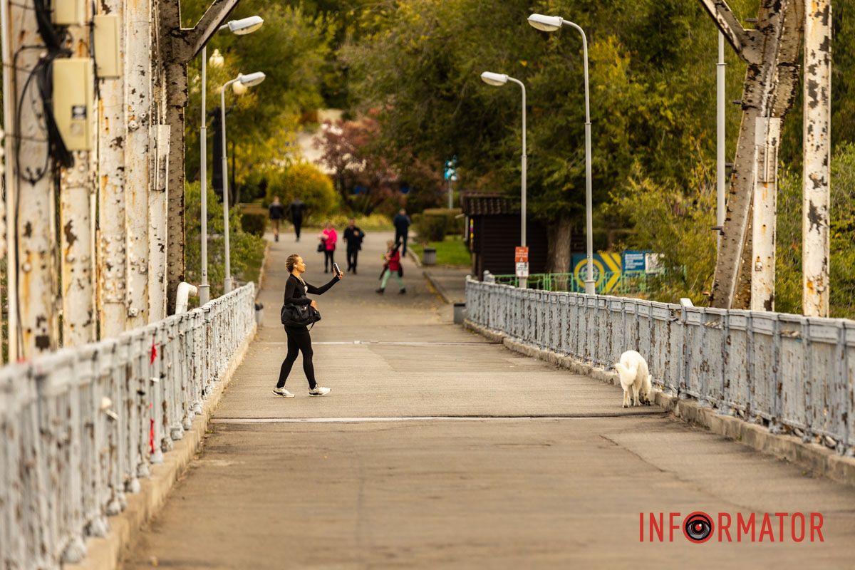 Встигніть зробити фото: у Дніпрі на Монастирський острів завітала осінь 18