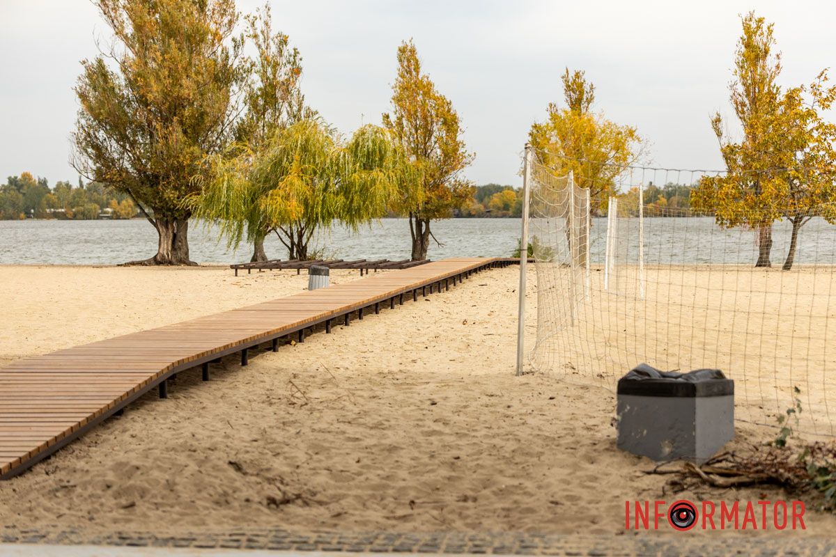 У Дніпрі на Монастирському острові роблять ремонт за 4 мільйони та оновили доріжку 17