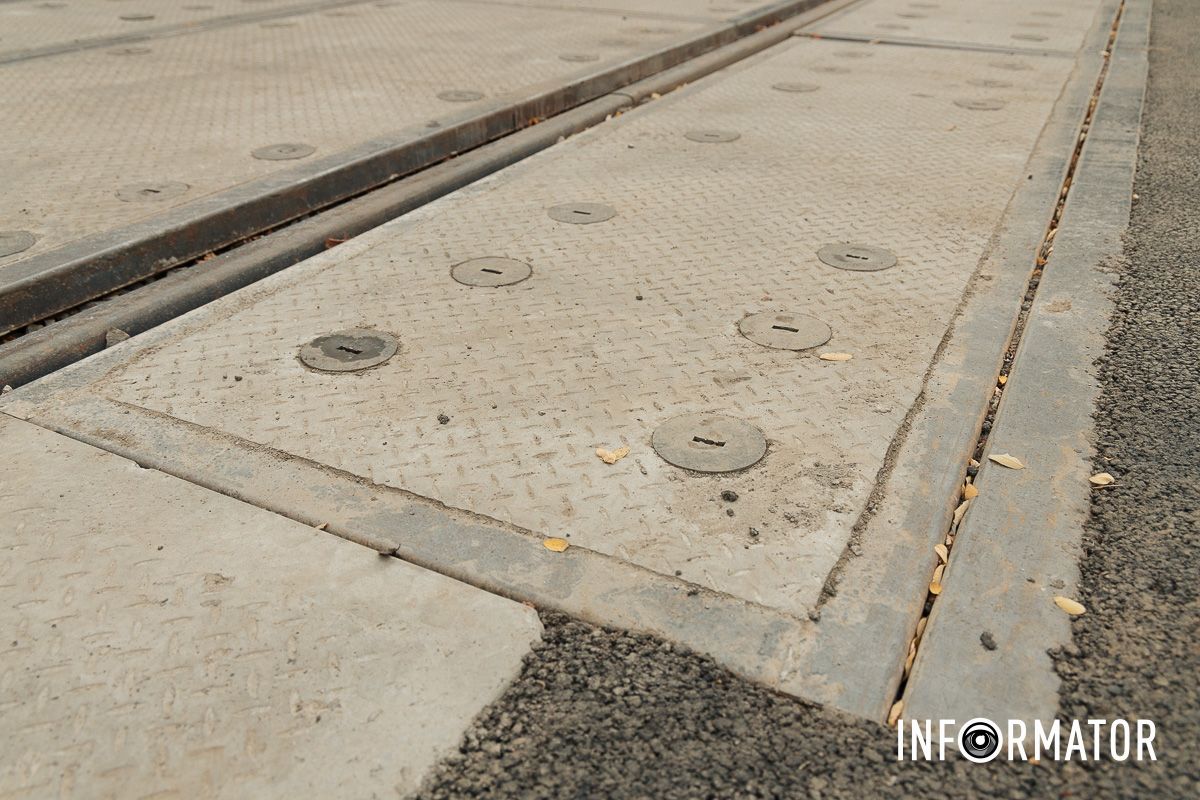 Работы приступили 22 сентября В Днепре завершили ремонт трамвайного пути на улице Привокзальной: движение возобновили 6