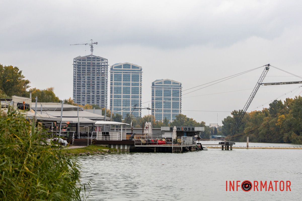 Фрагменты осени в каждом фото: как Днепр встречает октябрь.