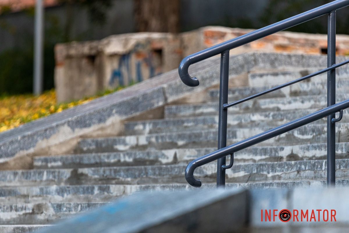 Или раненые с ограничением движения могут передвигаться на колесах Первое обновление за 30 лет: в парке Глобы отремонтировали главную лестницу, однако забыли об инклюзивности 12