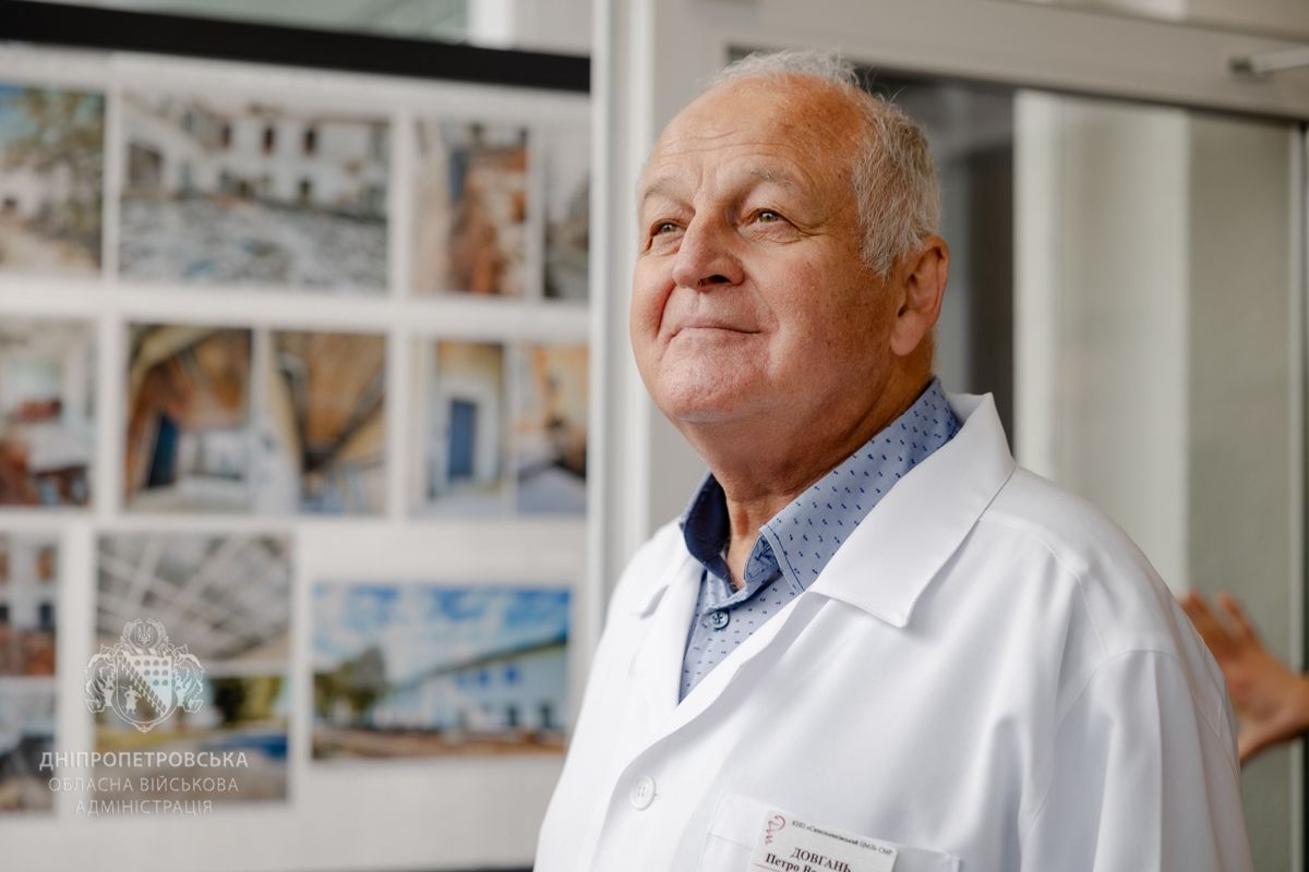 Генеральний директор медичного закладу Петро Довгань У Синельниківському районі запрацює сучасне реабілітаційне відділення 3