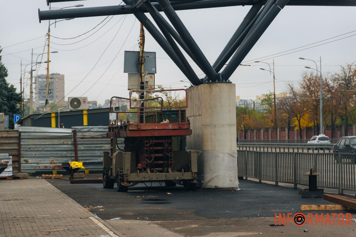 Крім цього, перекриття триватиме з 0:00 до 5:00 понеділка, 13 жовтня Крім цього, перекриття триватиме з 0:00 до 5:00 понеділка, 13 жовтня