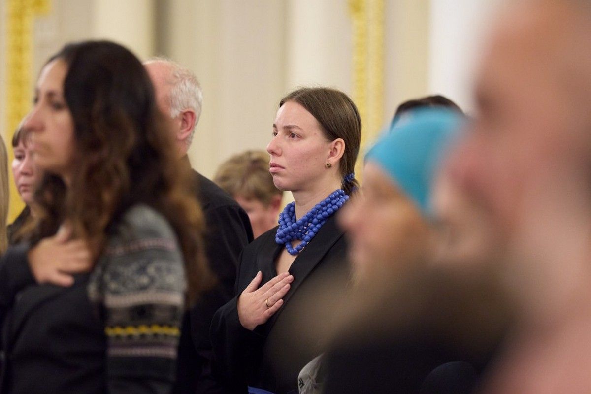 «Воин с высшей наградой»: Владимир Зеленский вручил орден «Золотая Звезда» жене погибшего Героя Украины Кирилла Ульмана 2