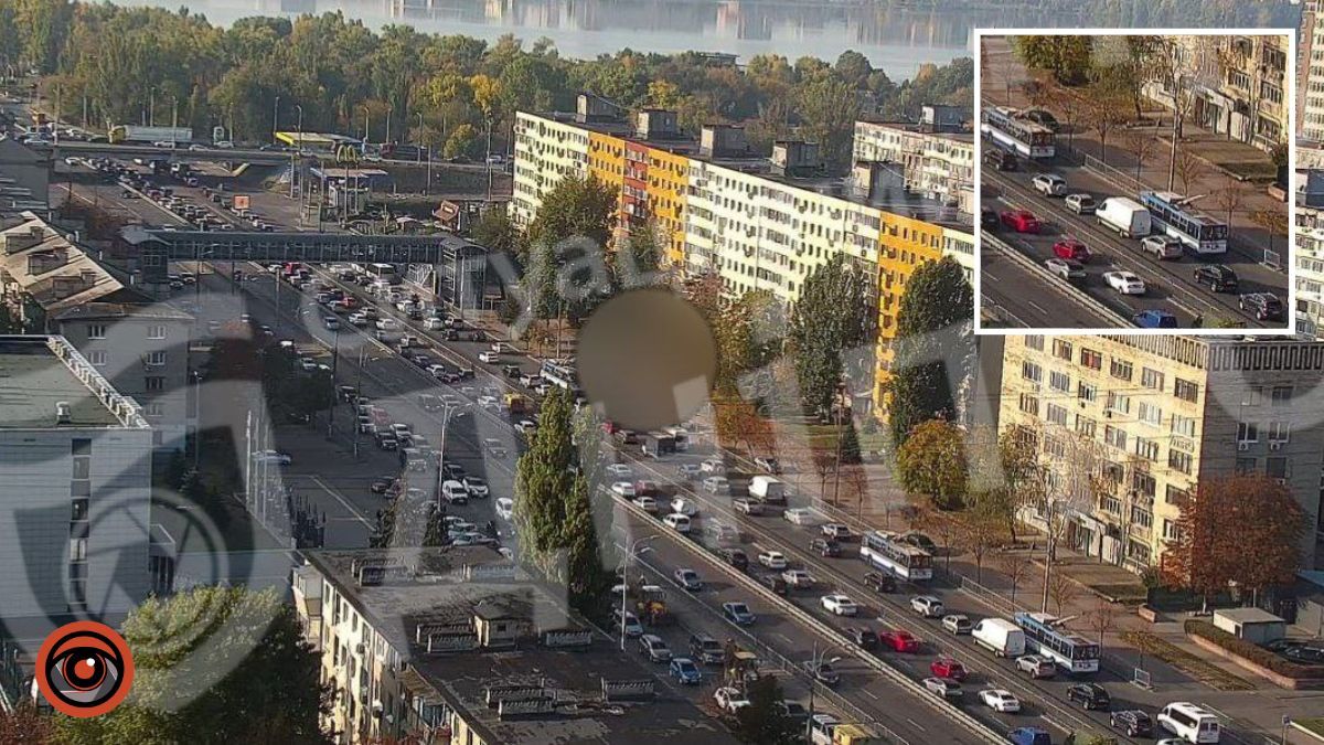 У Дніпрі на Слобожанському проспекті утворився затор: причина