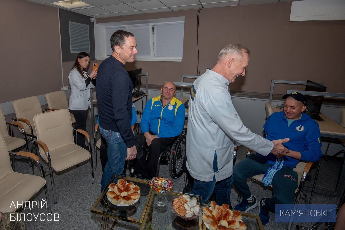 Получили 10 медалей на чемпионате Европы по шаровой стрельбе среди спортсменов с поражением опорно-двигательного аппарата Мэр Каменского поздравил спортсменов из Днепропетровской области с блестящим выступлением на чемпионате Европы по пулевой стрельбе 3