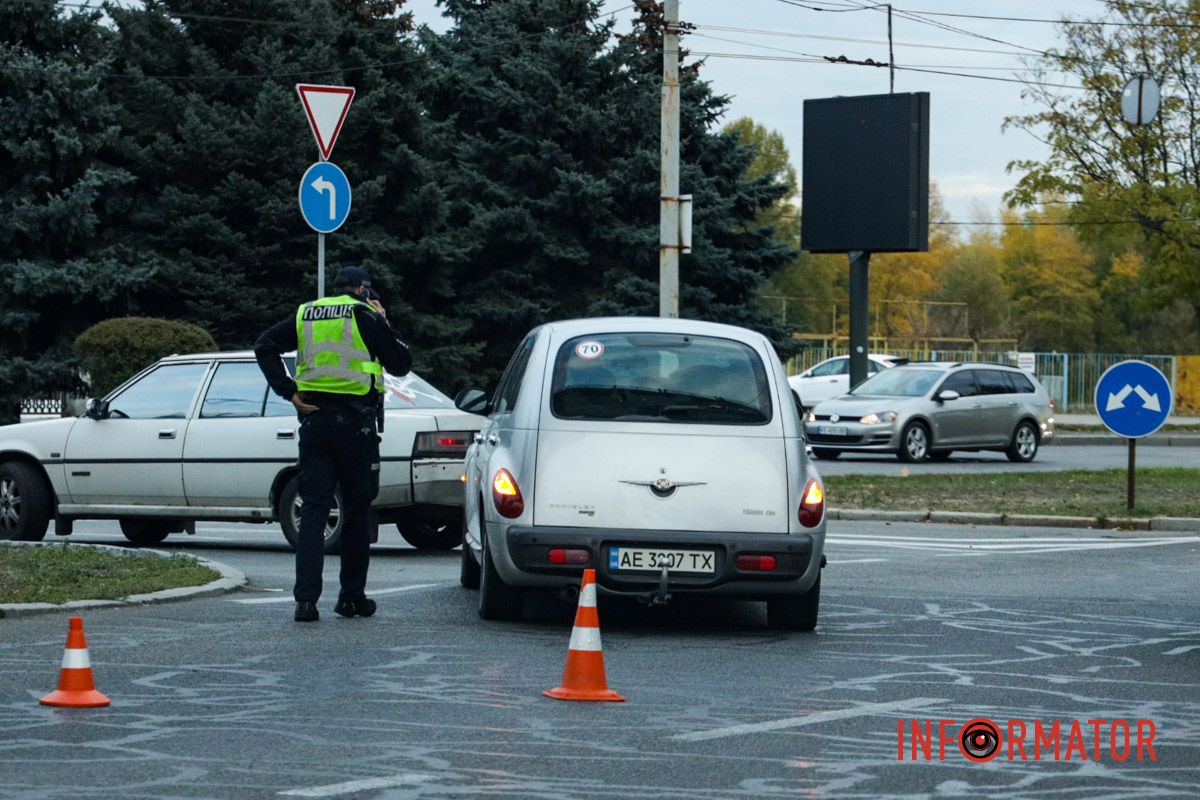 Не торопитесь Движение в направлении Победы затруднено: в Днепре у Мерефо-Херсонского моста произошли две аварии 14