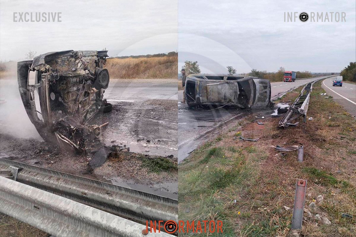 Skoda врізалася у відбійник, перекинулася та загорілася Skoda врізалася у відбійник, перекинулася та загорілася