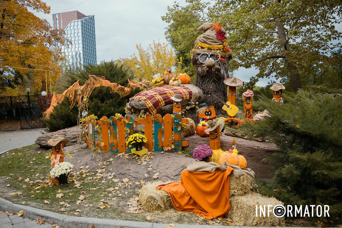 Дніпро в кольорах осені: де побачити найяскравіші хризантеми та загадкові фотозони 31