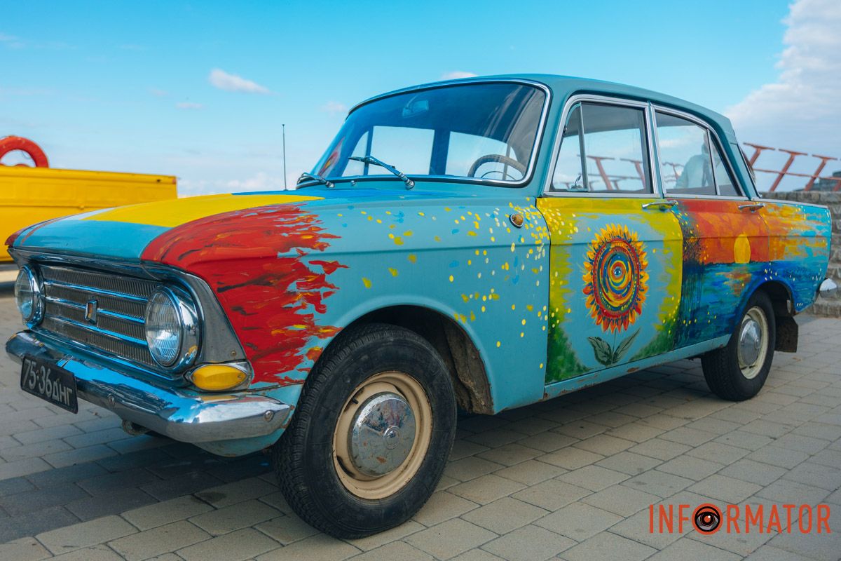 День автомобіліста у яскравих фарбах