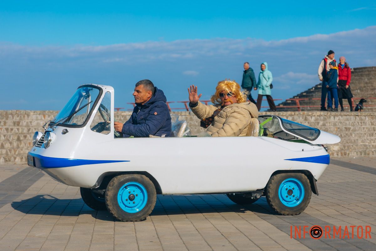 З вітром вперед