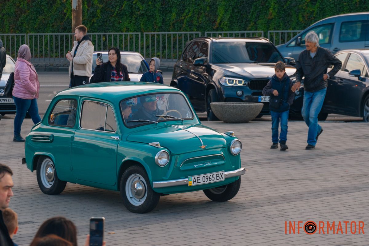 Усередині авто — своя атмосфера свята