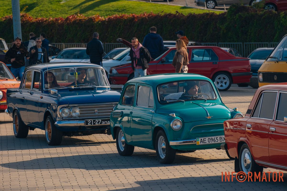 Старі машини та нові емоції