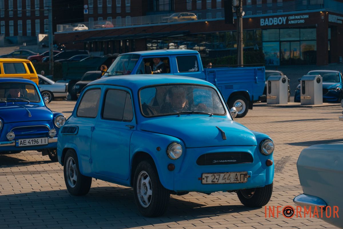 Учасники редставили містянам своїх “ластівок”