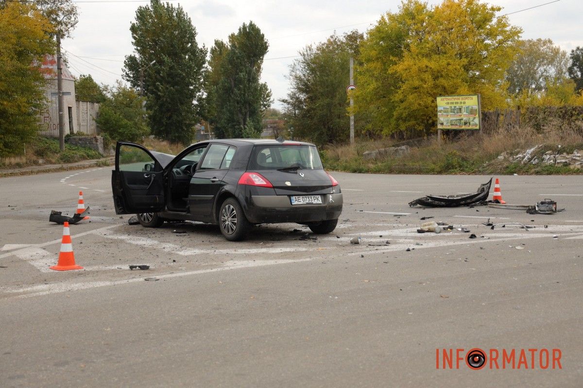 По состоянию на 15:00, на месте аварии работают правоохранители