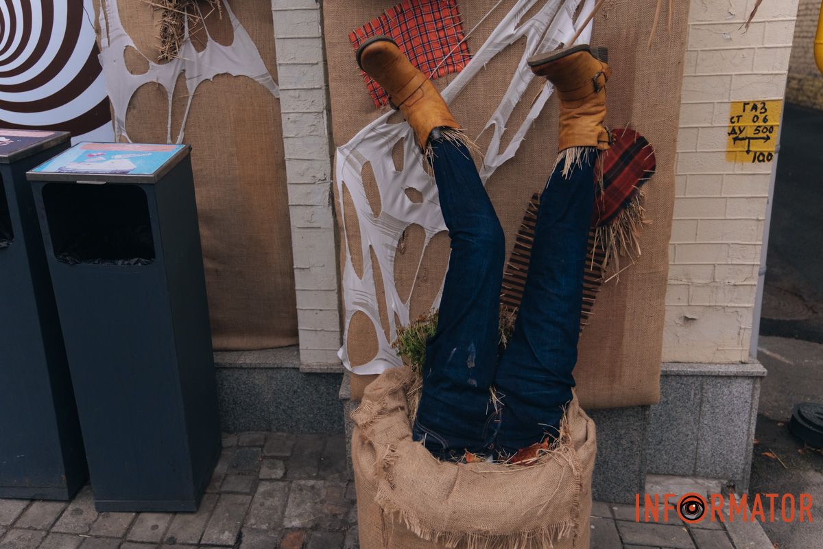 Супермаркет знаходиться на вулиці Фабра Супермаркет знаходиться на вулиці Фабра