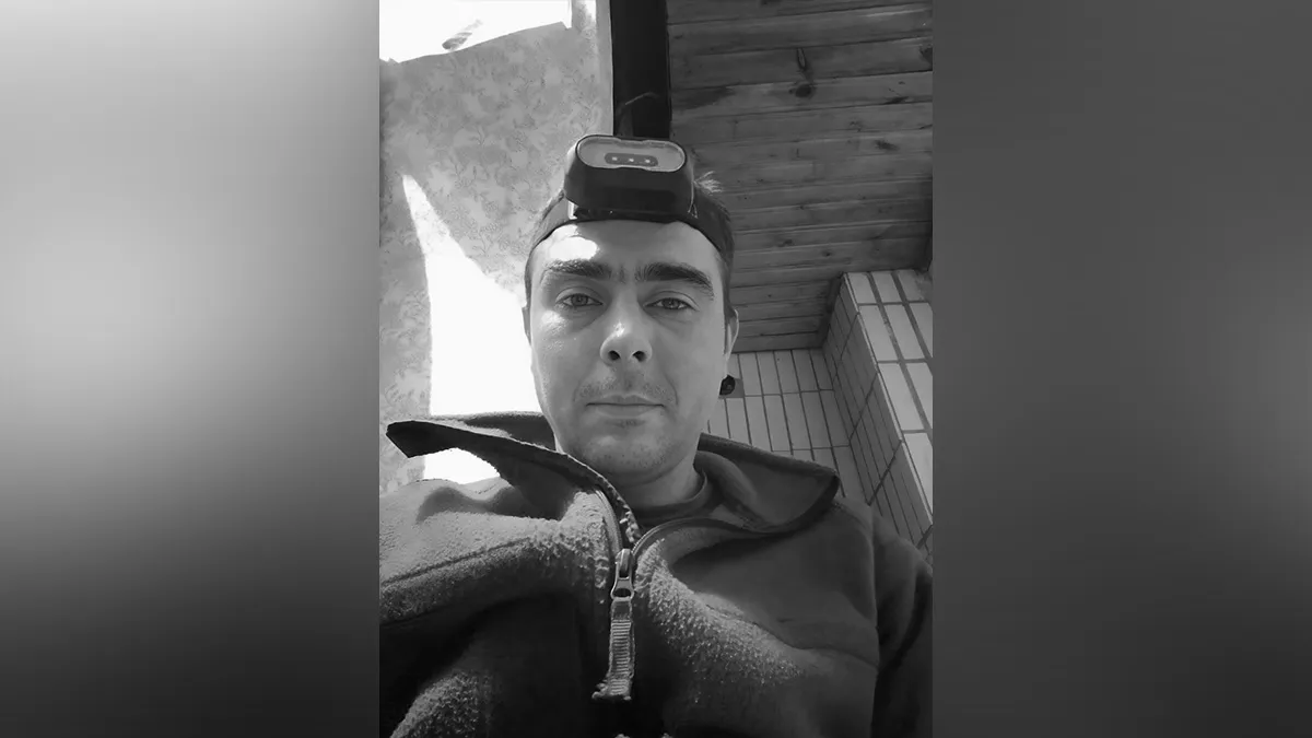Дома после лечения скончался 37-летний воин из Днепропетровской области Александр Зубко