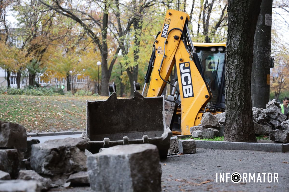 Работы обещают выполнить до конца декабря 2025 В Днепре на Дмитрия Яворницкого возле паркомата горсовет ремонтирует подпорную стенку на 2,3 миллиона гривен 9