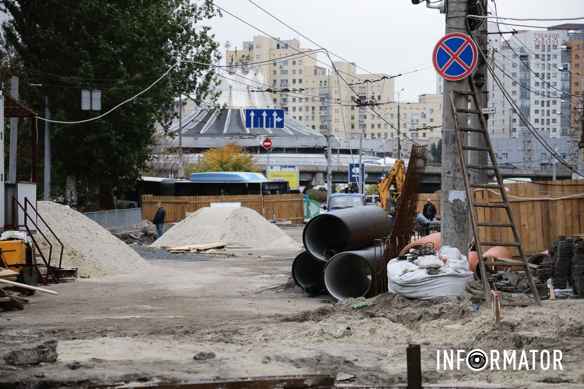 Оновлюють стару мережу зливової каналізації У центрі Дніпра за 28 мільйонів замінюють зливову каналізацію: як просуваються роботи 3