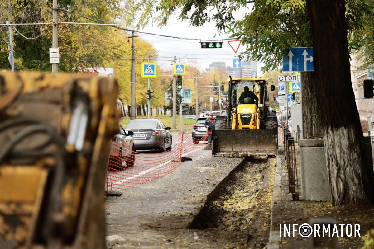 «Дніпроводоканал» перекрив одну смугу біля Січових Стрільців