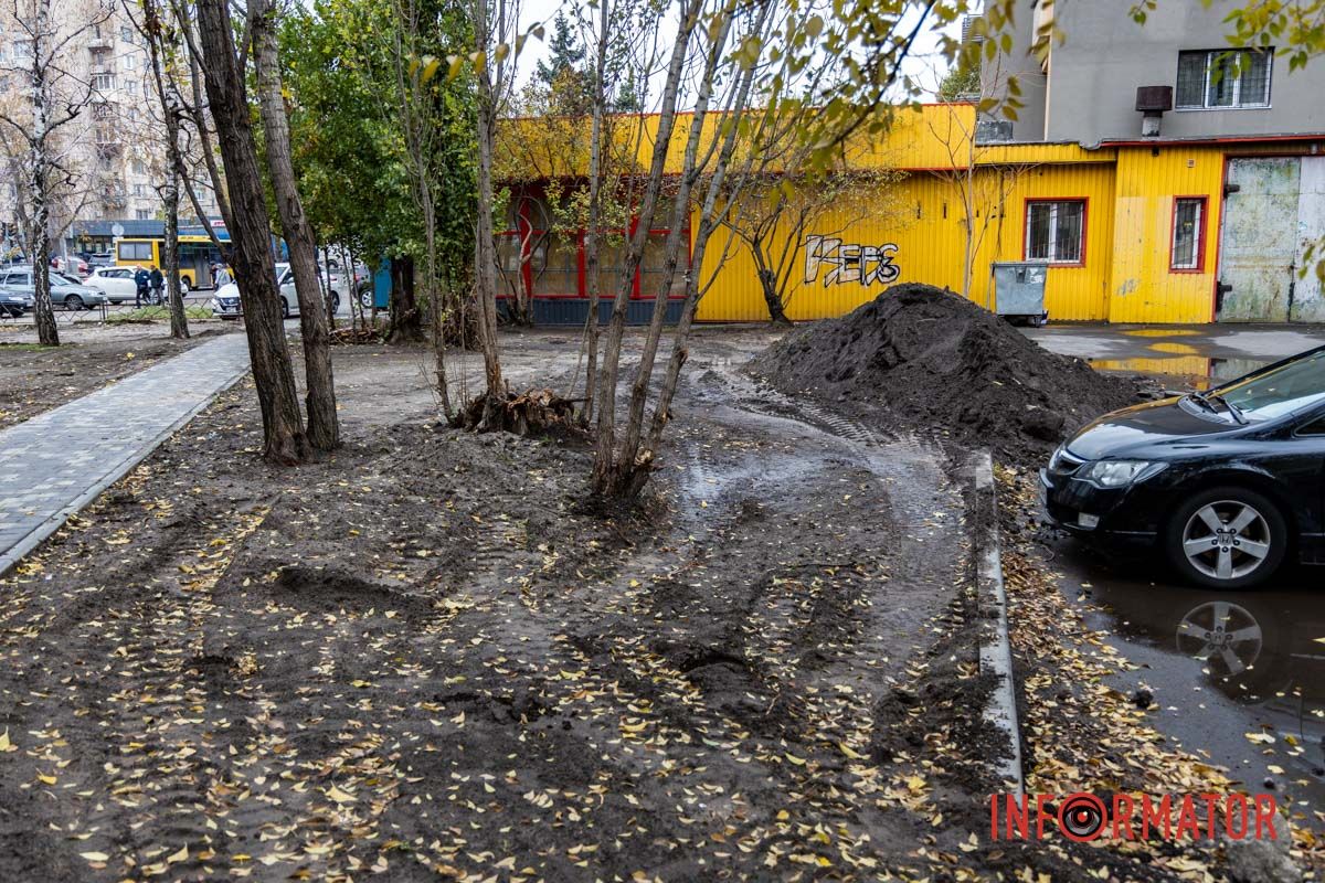 У Дніпрі на Слобожанському проспекті розпочали реконструкцію занедбаної території біля колишнього кінотеатру «Правда Кіно»