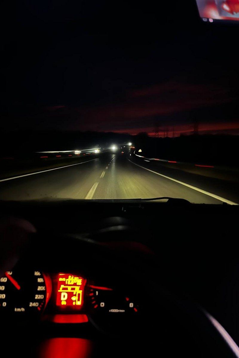 Останні кольорові відблиски на обрії «Агінь»: дніпряни 28 жовтня спостерігали неймовірний захід сонця 15