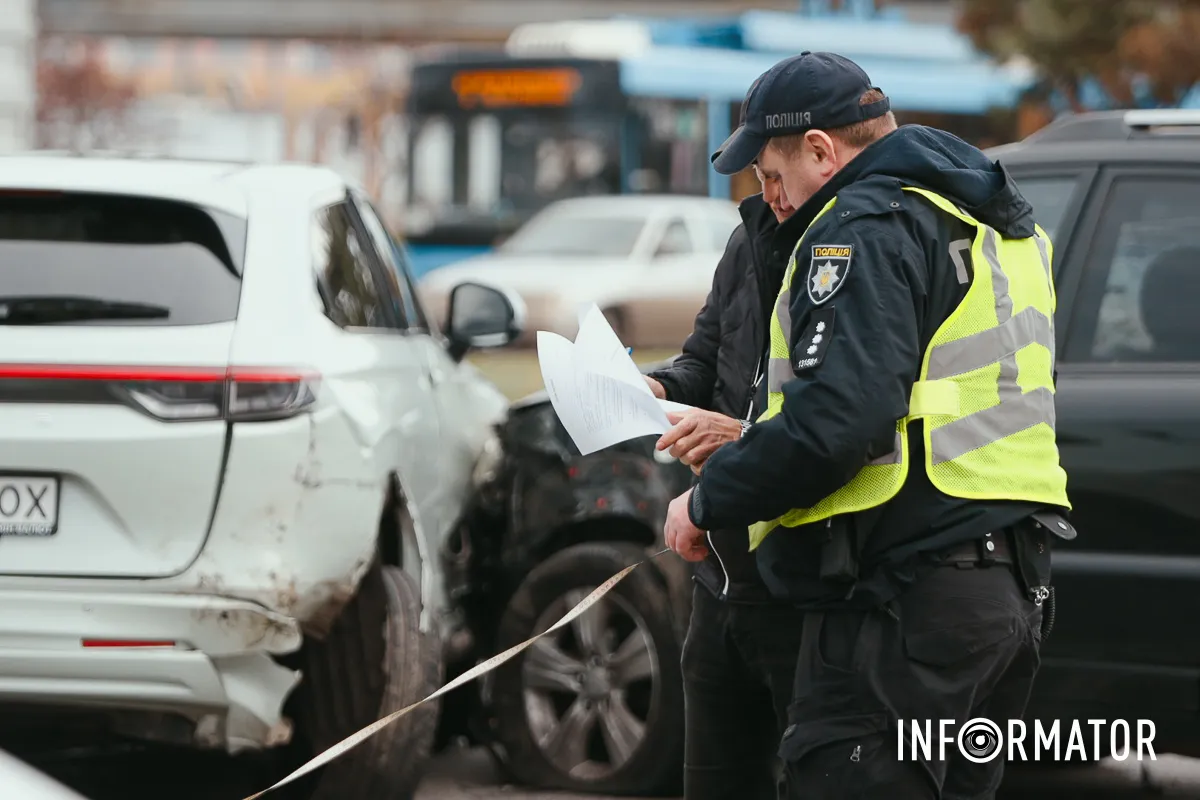 Позаду рухалася Kia Позаду рухалася Kia