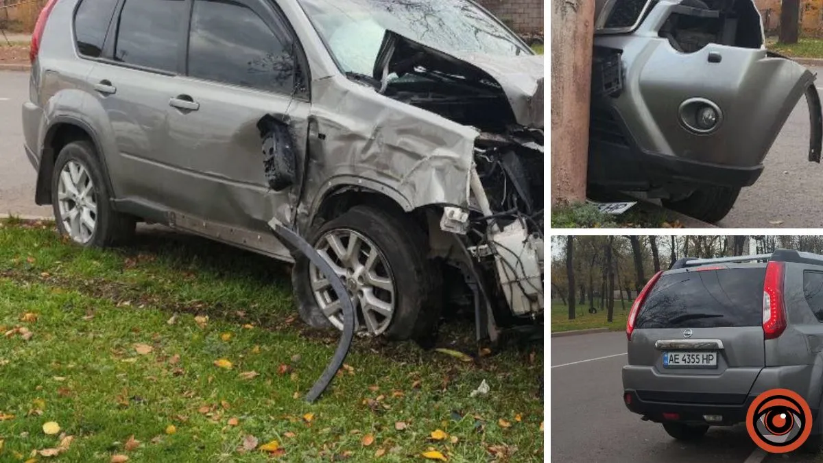 У Кривому Розі Nissan зачепив стовп та влетів в інший: водій загинув