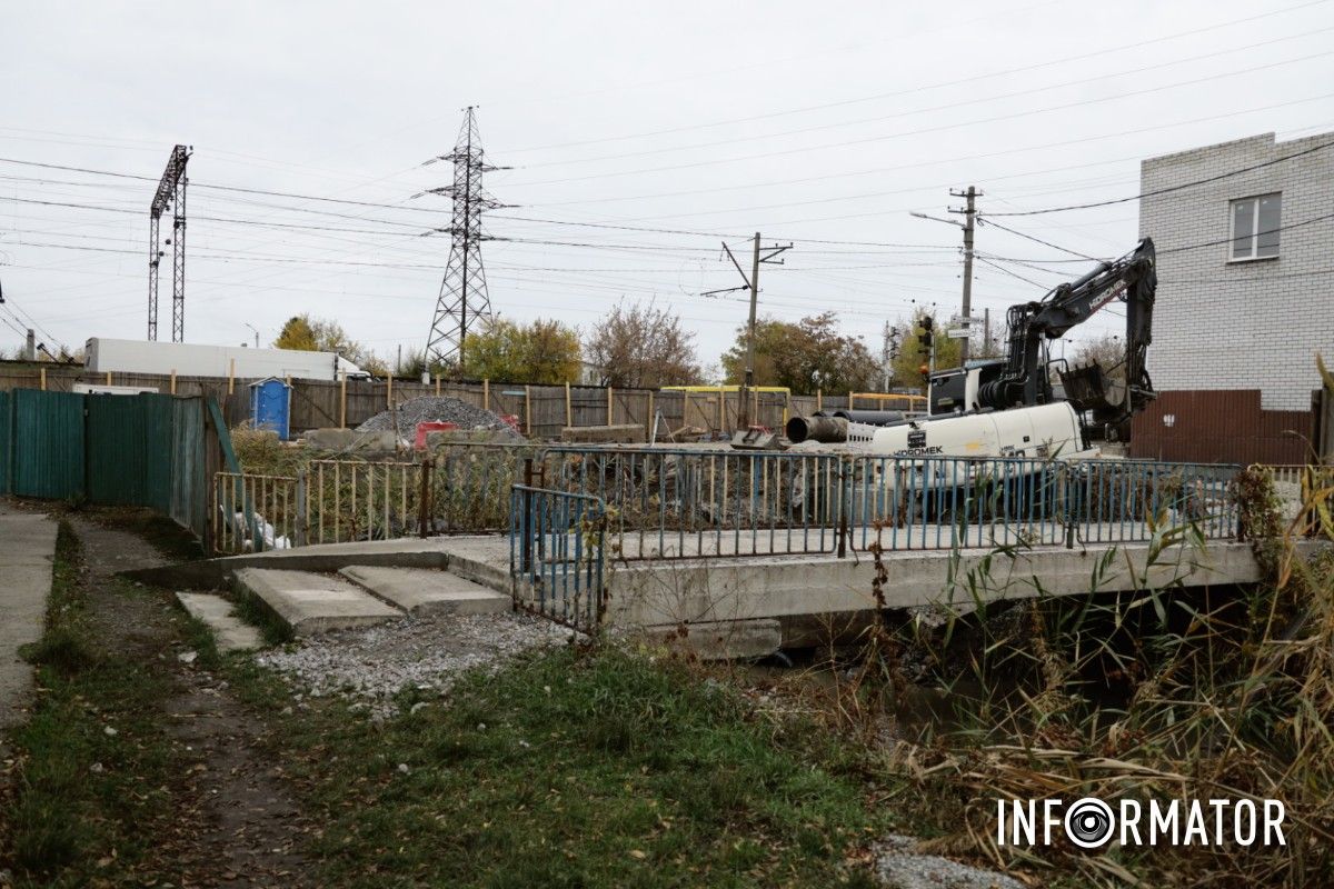 Щоб не було підтоплень: у Дніпрі на Іван Нечуя-Левицького оновлюють дренажну систему біля каналу Гнилокіш 3